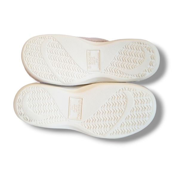 New 🌷 Isotoner Women's Microterry Clog With Satin Cuff Slippers Taupe - Picture 14 of 16